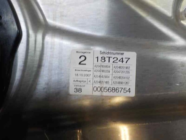 A2047200679 MERCEDES Mecanismo de elevalunas de la puerta delantera derecha  disponible Ourense