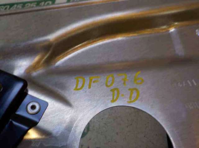 A2047200679 Mecanismo de elevalunas de la puerta delantera derecha  disponible Utrera
