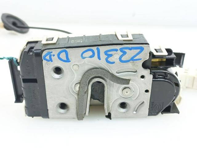 A2047201835 Cerradura de puerta delantera derecha  en stock Granada