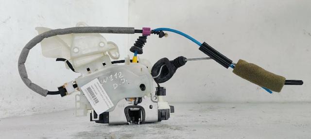 MERCEDES A2047201835 Cerradura de puerta delantera derecha  en stock Valencia