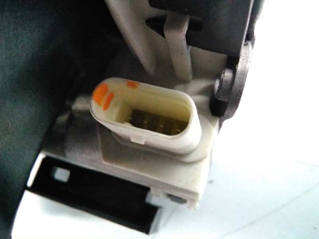 MERCEDES A2047301335 Cerradura de puerta trasera izquierda  comprar en Murcia