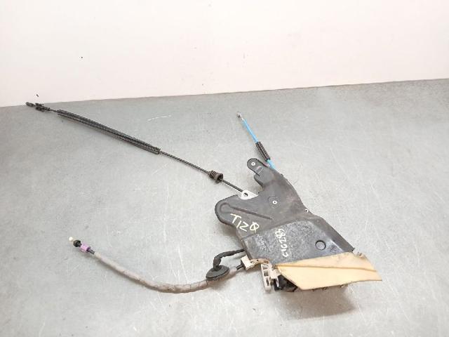 A2047301335 MERCEDES Cerradura de puerta trasera izquierda  en stock Córdoba