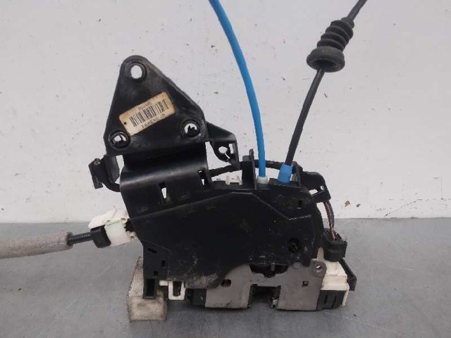 A2047301435 MERCEDES Cerradura de la puerta trasera derecha  comprar en Jaén