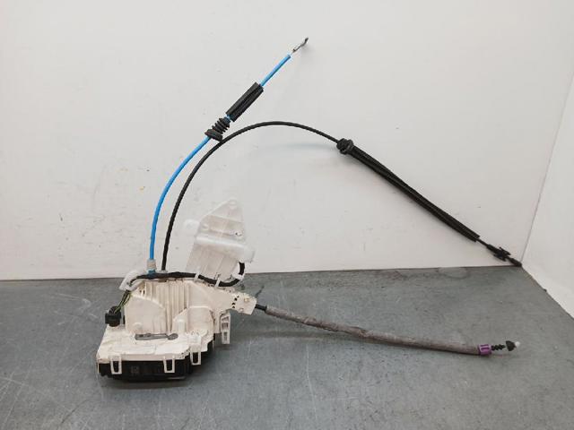A2047301435 MERCEDES Cerradura de la puerta trasera derecha  comprar en Oviedo