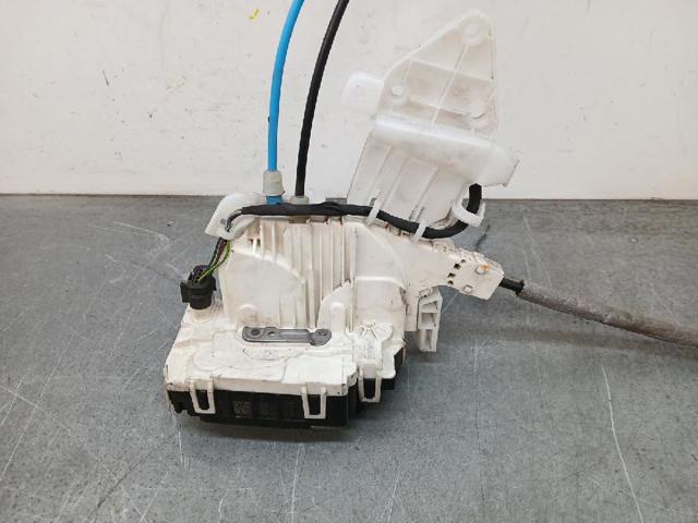 A2047301435 Cerradura de la puerta trasera derecha  en stock Granada