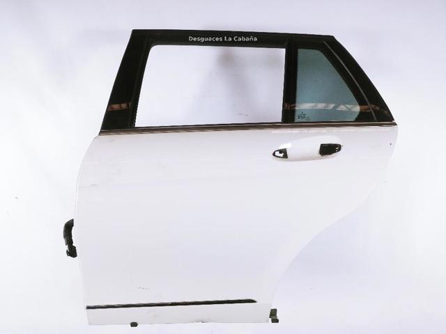 A2047302100 MERCEDES Puerta trasera izquierda  comprar en Oviedo