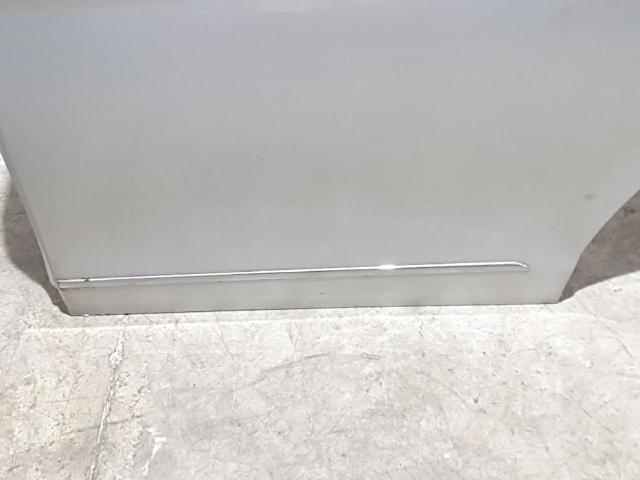 A2047302100 MERCEDES Puerta trasera izquierda  comprar en Oviedo