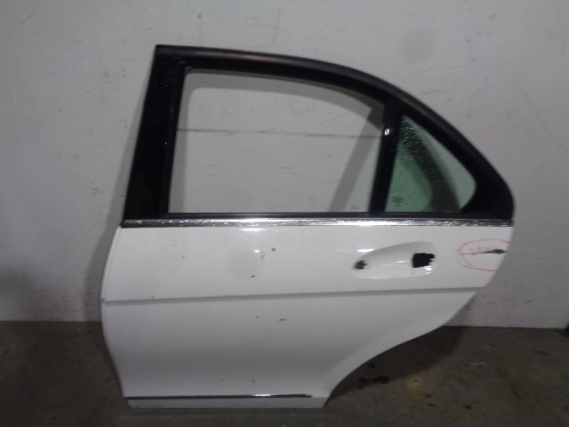 A2047302100 Puerta trasera izquierda  en stock Granada
