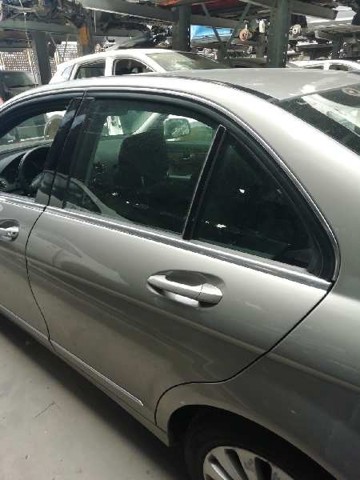 MERCEDES A2047302100 Puerta trasera izquierda  en stock Valencia