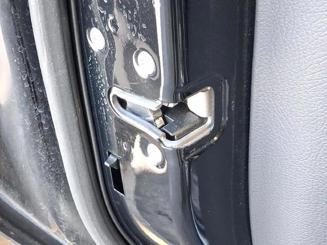 MERCEDES A2047302735 Cerradura de puerta trasera izquierda  comprar en Ponferrada