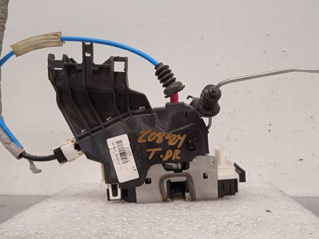 A2047302835 Cerradura de la puerta trasera derecha  en stock Granada