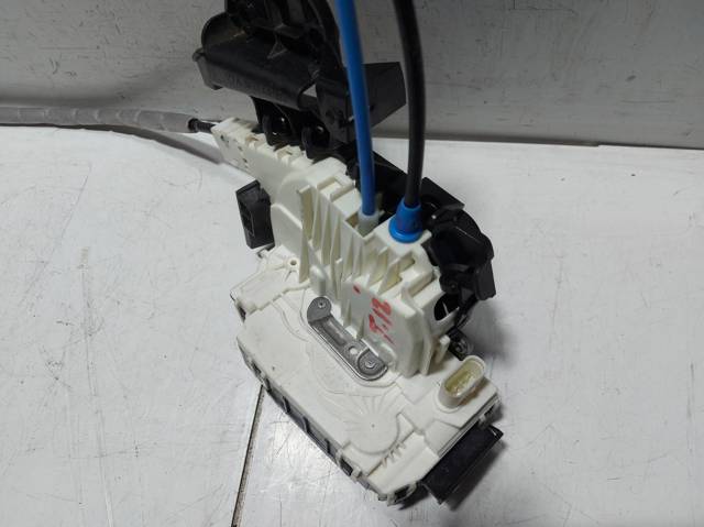 MERCEDES A2047303935 Cerradura de puerta trasera izquierda  comprar en Ponferrada