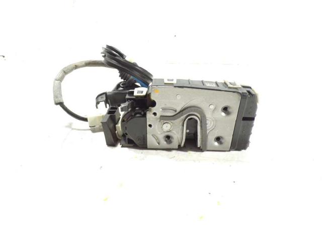 A2047303935 MERCEDES Cerradura de puerta trasera izquierda  comprar en Oviedo