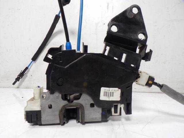 MERCEDES A2047303935 Cerradura de puerta trasera izquierda  disponible España
