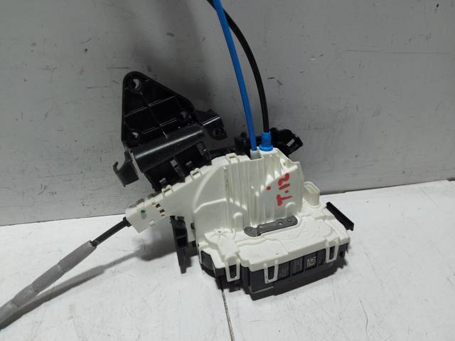 MERCEDES A2047303935 Cerradura de puerta trasera izquierda  comprar en Ponferrada