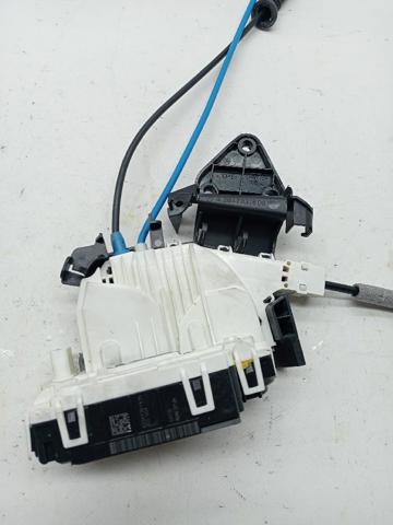 MERCEDES A2047304035 Cerradura de la puerta trasera derecha  en stock Terrassa