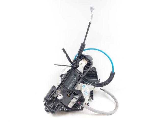 MERCEDES A2047304035 Cerradura de la puerta trasera derecha  disponible España