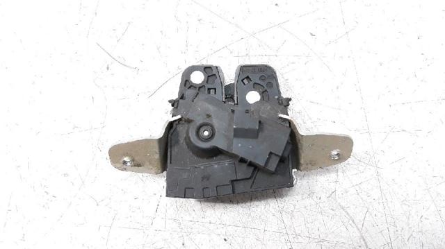MERCEDES A2047400735 Cerradura de maletero  en stock Salamanca