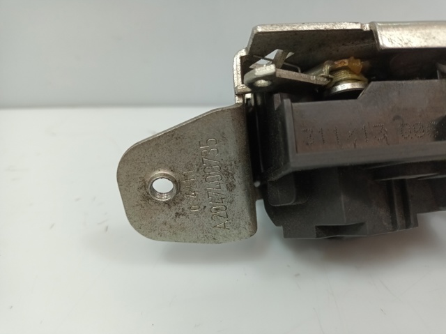 A2047400735 MERCEDES Cerradura de maletero  en stock Córdoba