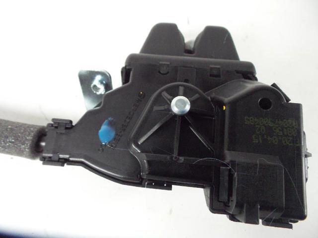 A2047500485 MERCEDES Cerradura de tapa de maletero  disponible Alicante