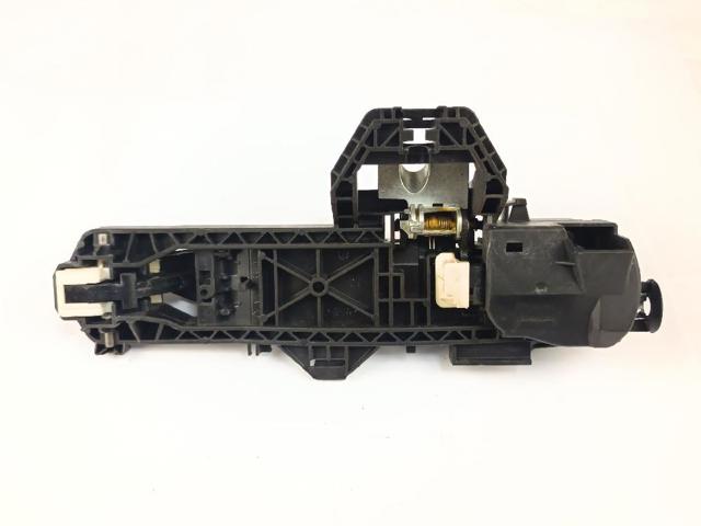 A2047600534 MERCEDES Soporte de manija exterior de puerta delantera izquierda  en stock Huelva