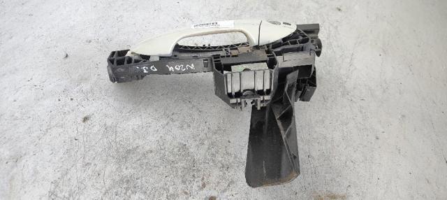 A2047601534 MERCEDES Soporte de manija exterior de puerta delantera izquierda  comprar en Oviedo