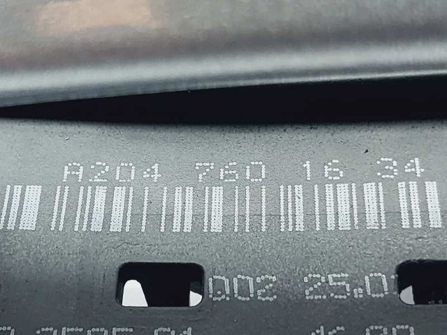 MERCEDES A2047601634 Soporte de manija exterior de puerta derecha  en stock Salamanca
