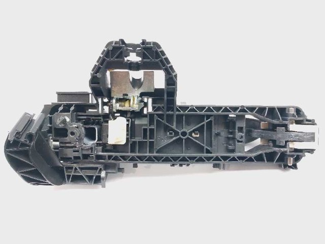 MERCEDES A2047601634 Soporte de manija exterior de puerta derecha  en stock Terrassa