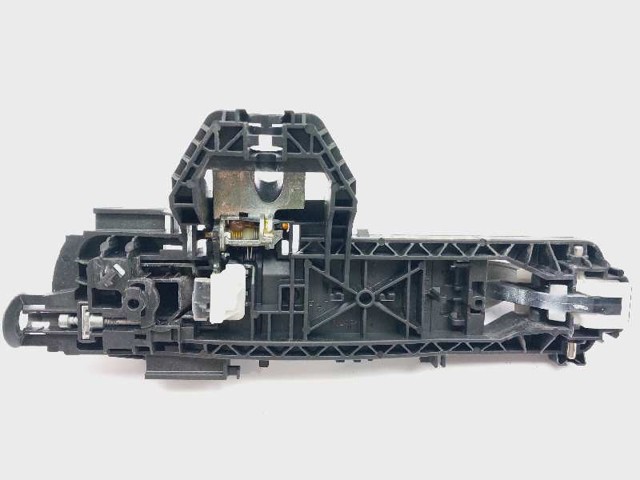A2047601634 Soporte de manija exterior de puerta derecha comprar Almería