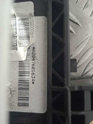 A2047601634 Soporte de manija exterior de puerta derecha comprar Almería
