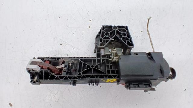 A2047601700 Soporte de manija exterior de puerta delantera izquierda  comprar en Zaragoza