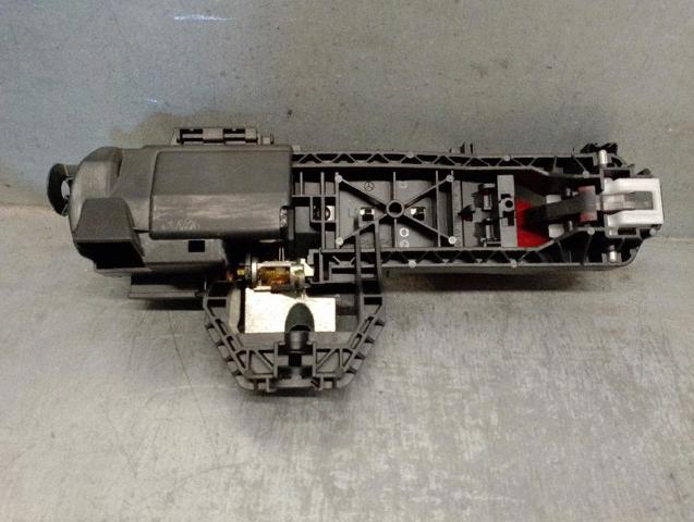 A2047601700 MERCEDES Soporte de manija exterior de puerta delantera izquierda comprar Bilbao