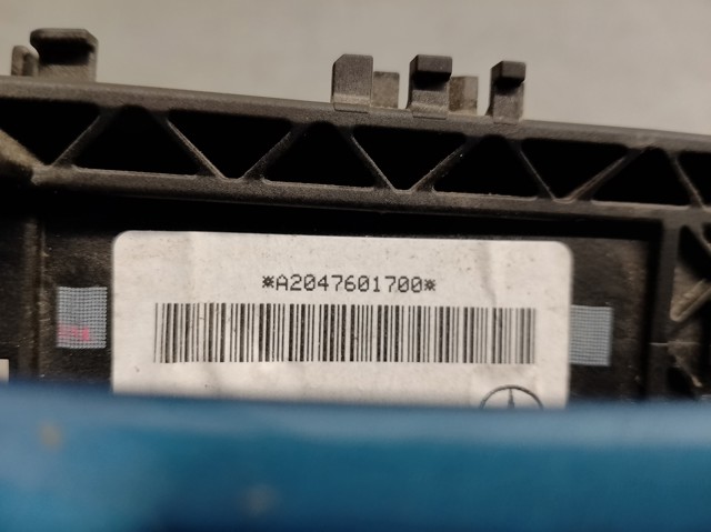 MERCEDES A2047601700 Soporte de manija exterior de puerta delantera izquierda  comprar en Ponferrada