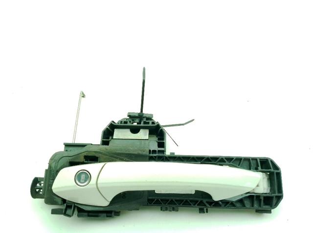 A2047601700 MERCEDES Soporte de manija exterior de puerta delantera izquierda  comprar en Jaén
