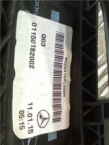 A2047601800 MERCEDES Soporte de manija exterior de puerta delantera derecha  comprar en Lleida