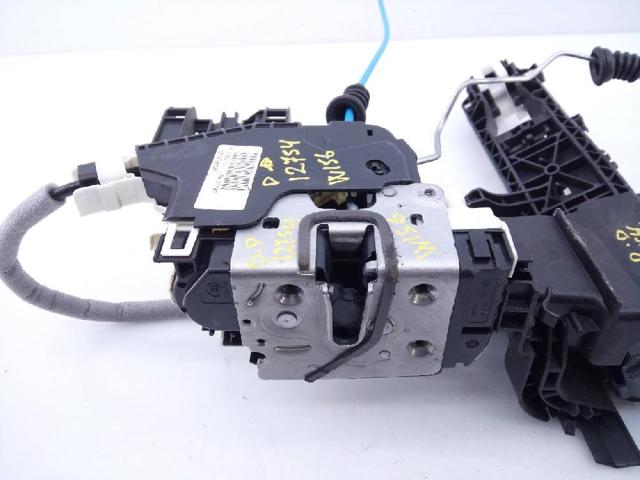 A2047601800 MERCEDES Soporte de manija exterior de puerta delantera derecha  disponible Ourense