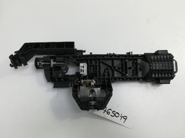 A2047602134 Soporte de manija exterior de puerta trasera izquierda  en stock Sabadell