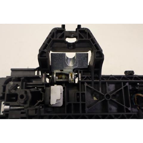 MERCEDES A2047602434 Soporte de manija exterior de puerta delantera derecha  en stock Terrassa