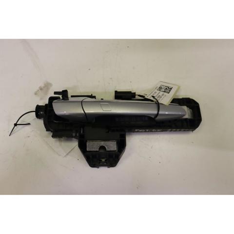 A2047602434 MERCEDES Soporte de manija exterior de puerta delantera derecha  en stock Córdoba