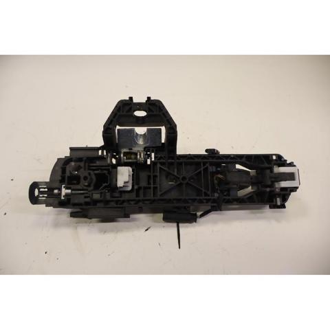 A2047602434 Soporte de manija exterior de puerta delantera derecha  en stock Castellón