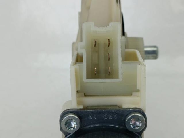 MERCEDES A2048200142 Motor del elevalunas eléctrico  en stock Terrassa