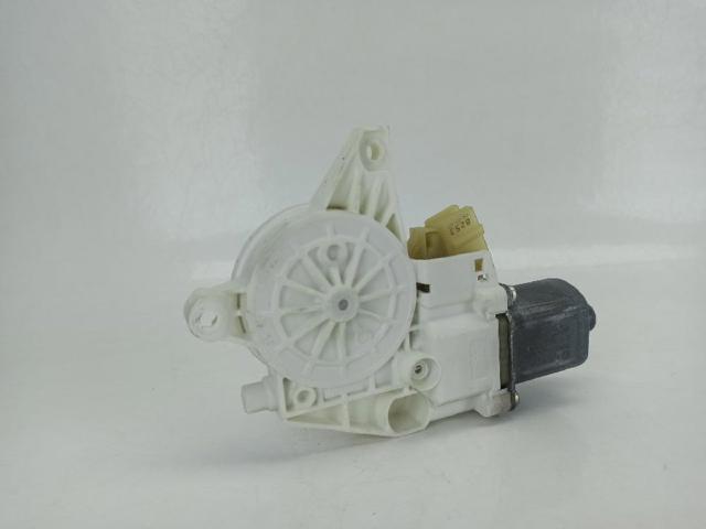 A2048200142 Motor del elevalunas eléctrico  en stock Granada