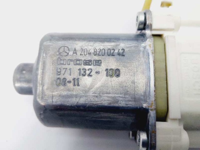 A2048200242 MERCEDES Motor del elevalunas de la puerta delantera derecha  comprar en Lleida