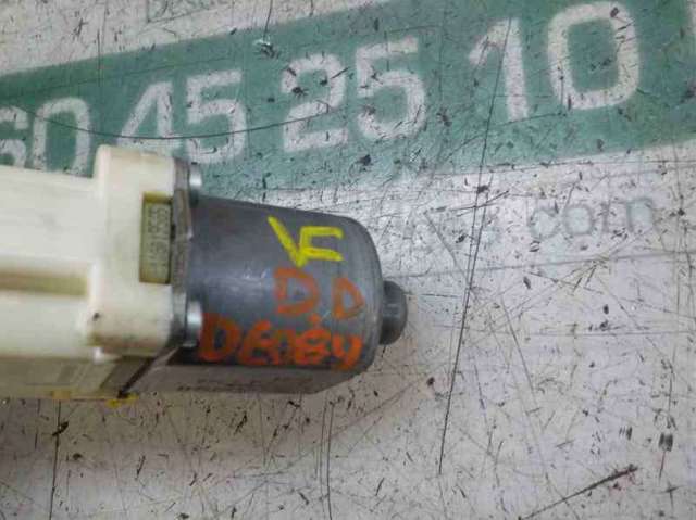 A2048200242 Motor del elevalunas de la puerta delantera derecha  en stock Sabadell