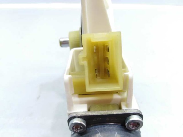 A2048200542 Motor del elevalunas de la puerta trasera izquierda  comprar en Zaragoza