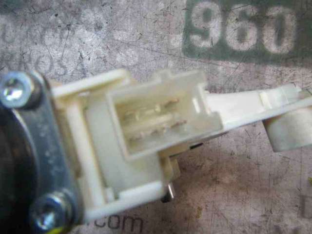 A2048200542 MERCEDES Motor del elevalunas de la puerta trasera izquierda  en stock Huelva
