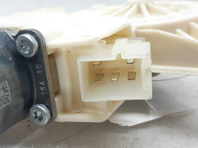 MERCEDES A2048200542 Motor del elevalunas de la puerta trasera izquierda  comprar en Murcia
