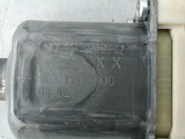 A2048200642 Motor del elevalunas de la puerta trasera derecha comprar Sevilla