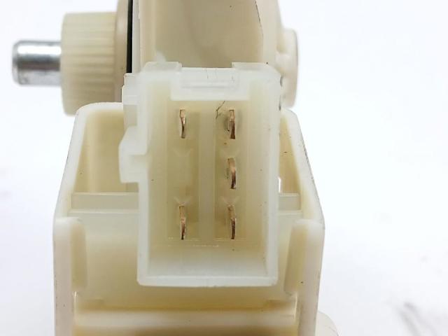 A2048200642 Motor del elevalunas de la puerta trasera derecha comprar Sevilla