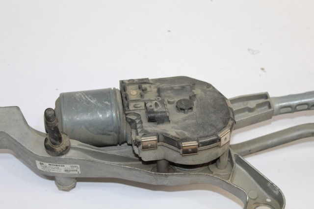 A2048201040 MERCEDES Varilla de limpiaparabrisas comprar Bilbao